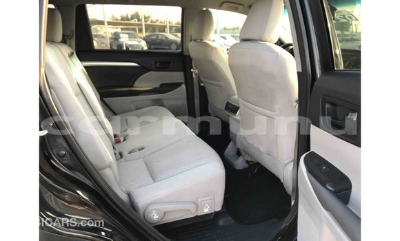 Buy Import Toyota Highlander Black Car in Import - Dubai in Region of Bouenza Buy Import Toyota Highlander Black Car in Import - Dubai in Region of Bouenza