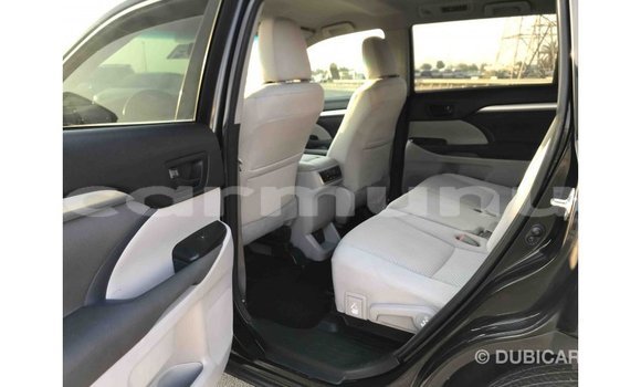 Buy Import Toyota Highlander Black Car in Import - Dubai in Region of Bouenza Buy Import Toyota Highlander Black Car in Import - Dubai in Region of Bouenza