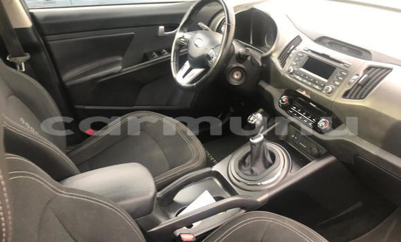 Buy Used Kia Sportage Black Car in Dolisie in Niari Region Buy Used Kia Sportage Black Car in Dolisie in Niari Region