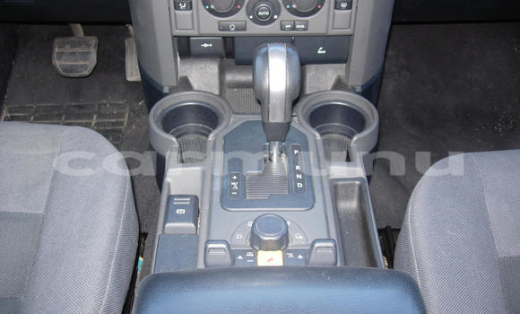 Buy Used Land Rover Discovery Green Car in Madingou in Region of Bouenza Buy Used Land Rover Discovery Green Car in Madingou in Region of Bouenza