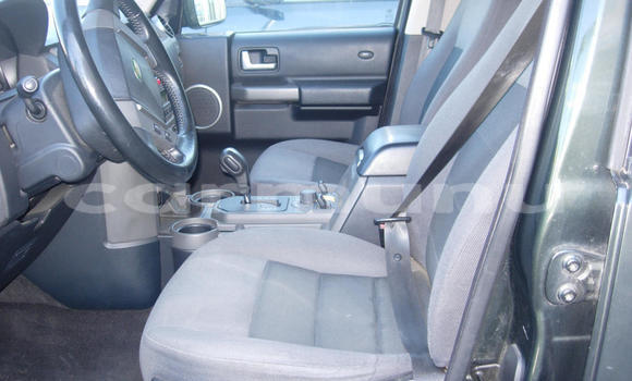 Buy Used Land Rover Discovery Green Car in Madingou in Region of Bouenza Buy Used Land Rover Discovery Green Car in Madingou in Region of Bouenza