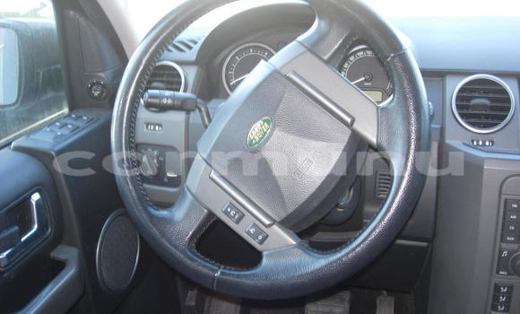 Buy Used Land Rover Discovery Green Car in Madingou in Region of Bouenza Buy Used Land Rover Discovery Green Car in Madingou in Region of Bouenza