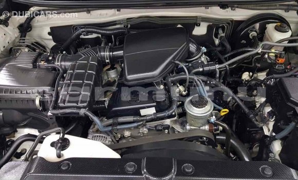 Buy Import Toyota Prado White Car in Import - Dubai in Region of Bouenza Buy Import Toyota Prado White Car in Import - Dubai in Region of Bouenza