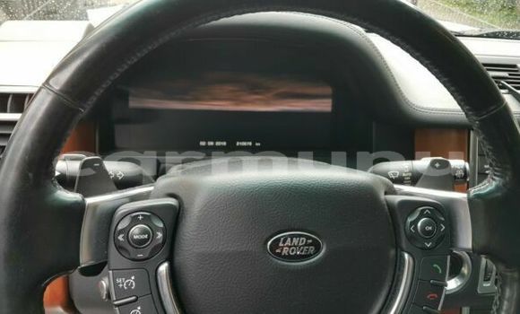 Buy Used Land Rover Range Rover Green Car in Sibiti in Lékoumou Buy Used Land Rover Range Rover Green Car in Sibiti in Lékoumou