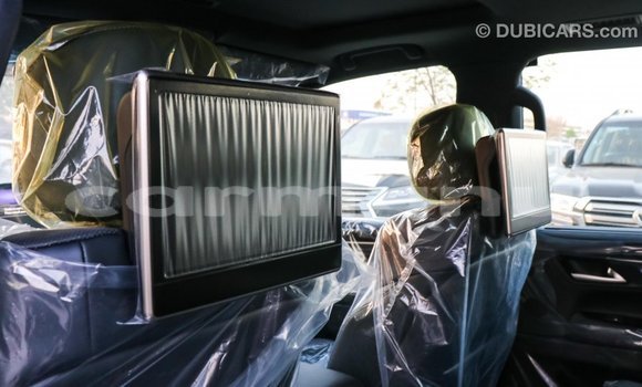 Acheter Import Voiture Lexus LX Bleu à Import - Dubai, Région de la Bouenza Acheter Import Voiture Lexus LX Bleu à Import - Dubai, Région de la Bouenza