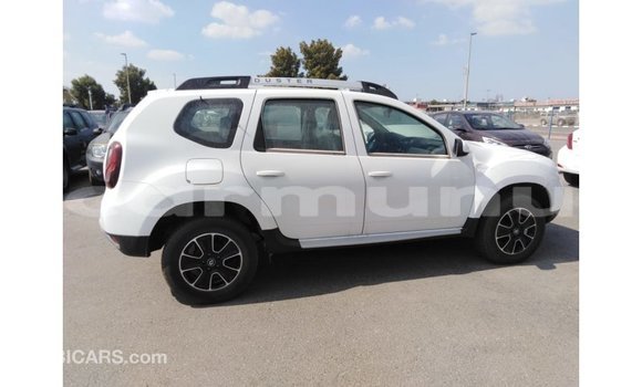 Buy Import Renault Duster White Car in Import - Dubai in Region of Bouenza Buy Import Renault Duster White Car in Import - Dubai in Region of Bouenza