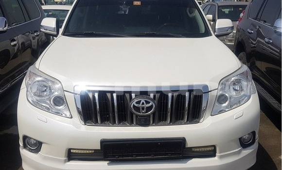 Buy Used Toyota Prado White Car in Black Point in Kouilou region Buy Used Toyota Prado White Car in Black Point in Kouilou region