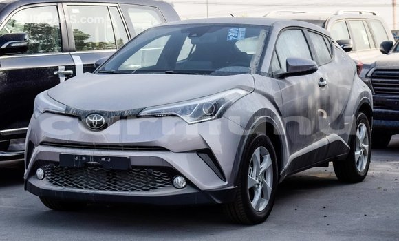 Acheter Import Voiture Toyota C-HR Autre à Import - Dubai, Région de la Bouenza Acheter Import Voiture Toyota C-HR Autre à Import - Dubai, Région de la Bouenza