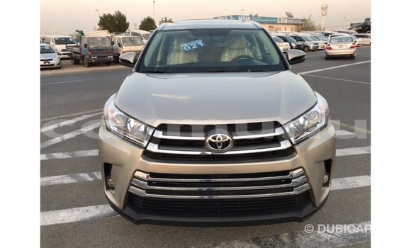 Buy Import Toyota Highlander Other Car in Import - Dubai in Region of Bouenza Buy Import Toyota Highlander Other Car in Import - Dubai in Region of Bouenza