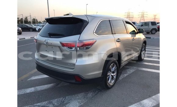 Buy Import Toyota Highlander Other Car in Import - Dubai in Region of Bouenza Buy Import Toyota Highlander Other Car in Import - Dubai in Region of Bouenza