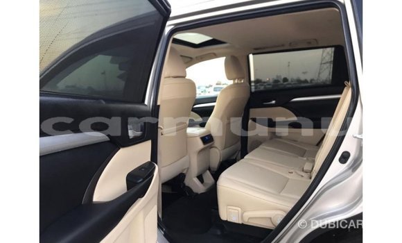 Buy Import Toyota Highlander Other Car in Import - Dubai in Region of Bouenza Buy Import Toyota Highlander Other Car in Import - Dubai in Region of Bouenza
