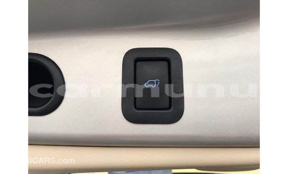 Buy Import Toyota Highlander Other Car in Import - Dubai in Region of Bouenza Buy Import Toyota Highlander Other Car in Import - Dubai in Region of Bouenza