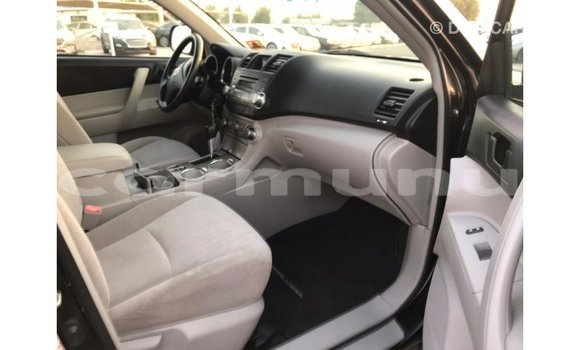 Buy Import Toyota Highlander Black Car in Import - Dubai in Region of Bouenza Buy Import Toyota Highlander Black Car in Import - Dubai in Region of Bouenza