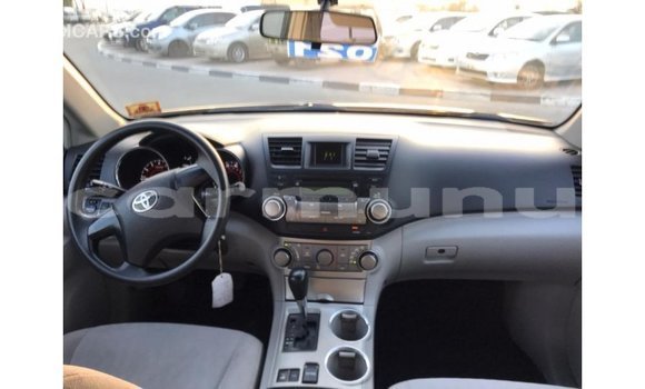 Buy Import Toyota Highlander Black Car in Import - Dubai in Region of Bouenza Buy Import Toyota Highlander Black Car in Import - Dubai in Region of Bouenza