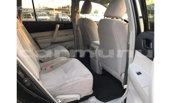 Buy Import Toyota Highlander Black Car in Import - Dubai in Region of Bouenza Buy Import Toyota Highlander Black Car in Import - Dubai in Region of Bouenza