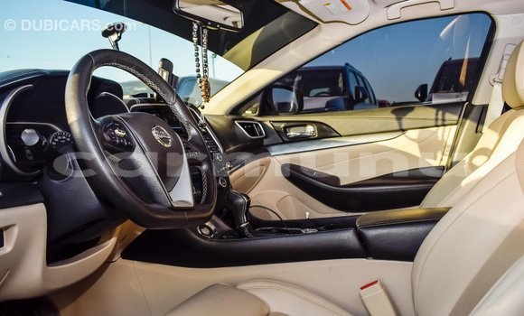 Acheter Import Voiture Nissan Maxima Blanc à Import - Dubai, Région de la Bouenza Acheter Import Voiture Nissan Maxima Blanc à Import - Dubai, Région de la Bouenza