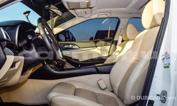 Acheter Import Voiture Nissan Maxima Blanc à Import - Dubai, Région de la Bouenza Acheter Import Voiture Nissan Maxima Blanc à Import - Dubai, Région de la Bouenza