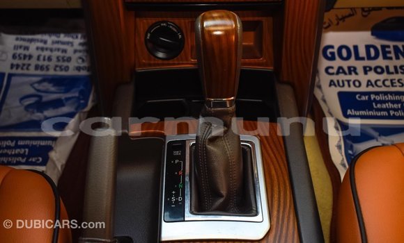 Buy Import Toyota Prado White Car in Import - Dubai in Region of Bouenza Buy Import Toyota Prado White Car in Import - Dubai in Region of Bouenza