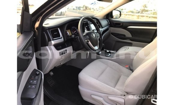 Buy Import Toyota Highlander Black Car in Import - Dubai in Region of Bouenza Buy Import Toyota Highlander Black Car in Import - Dubai in Region of Bouenza