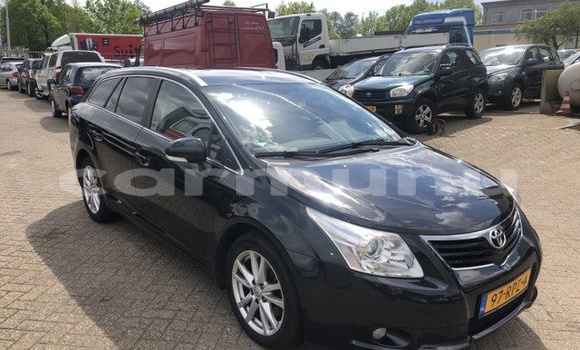 Buy Used Toyota Avensis Black Car in Kinkala in pool Buy Used Toyota Avensis Black Car in Kinkala in pool