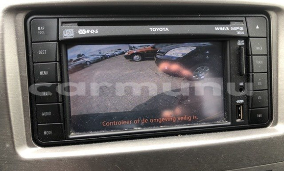 Buy Used Toyota Avensis Black Car in Kinkala in pool Buy Used Toyota Avensis Black Car in Kinkala in pool