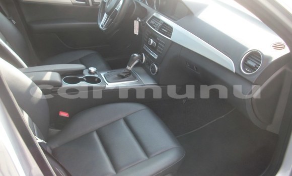 Acheter Occasion Voiture Mercedes-Benz C–Class Gris à Loandjili, Région du Kouilou Acheter Occasion Voiture Mercedes-Benz C–Class Gris à Loandjili, Région du Kouilou