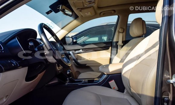 Acheter Import Voiture Kia Sorento Marron à Import - Dubai, Région de la Bouenza Acheter Import Voiture Kia Sorento Marron à Import - Dubai, Région de la Bouenza