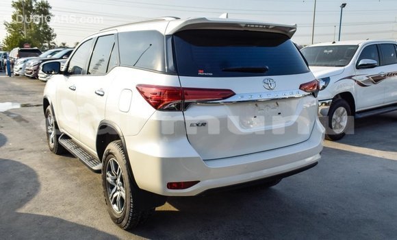 Buy Import Toyota Fortuner White Car in Import - Dubai in Region of Bouenza Buy Import Toyota Fortuner White Car in Import - Dubai in Region of Bouenza