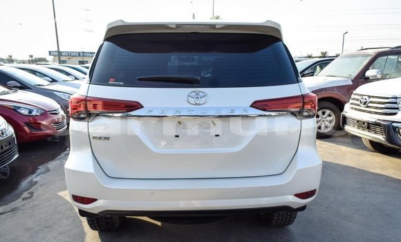 Buy Import Toyota Fortuner White Car in Import - Dubai in Region of Bouenza Buy Import Toyota Fortuner White Car in Import - Dubai in Region of Bouenza