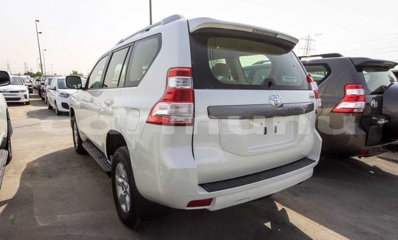 Acheter Import Voiture Toyota Prado Blanc à Import - Dubai, Région de la Bouenza Acheter Import Voiture Toyota Prado Blanc à Import - Dubai, Région de la Bouenza