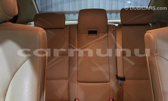 Acheter Import Moto BMW C Blanc à Import - Dubai, Région de la Bouenza Acheter Import Moto BMW C Blanc à Import - Dubai, Région de la Bouenza