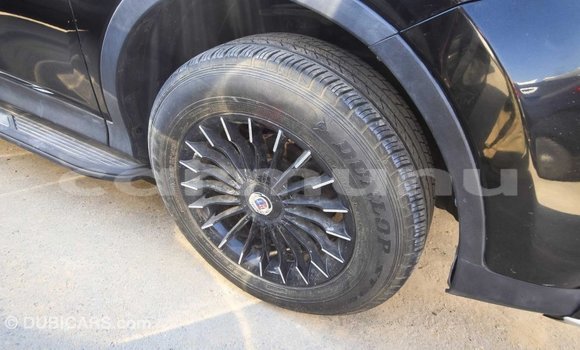 Acheter Import Utilitaire Toyota HiAce Noir à Import - Dubai, Région de la Bouenza Acheter Import Utilitaire Toyota HiAce Noir à Import - Dubai, Région de la Bouenza