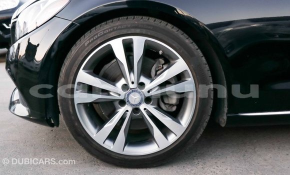 Buy Import Mercedes-Benz 190 Black Car in Import - Dubai in Region of Bouenza Buy Import Mercedes-Benz 190 Black Car in Import - Dubai in Region of Bouenza