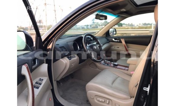 Buy Import Toyota Highlander Black Car in Import - Dubai in Region of Bouenza Buy Import Toyota Highlander Black Car in Import - Dubai in Region of Bouenza