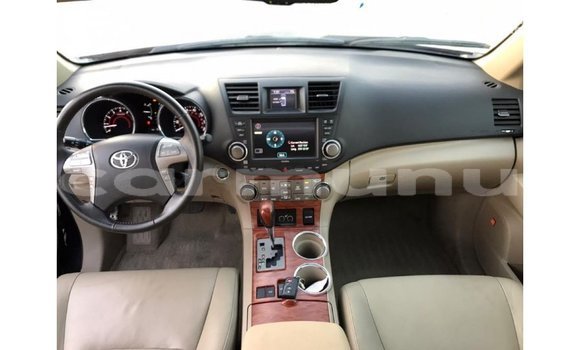 Buy Import Toyota Highlander Black Car in Import - Dubai in Region of Bouenza Buy Import Toyota Highlander Black Car in Import - Dubai in Region of Bouenza