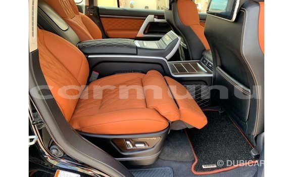 Buy Import Toyota Land Cruiser Black Car in Import - Dubai in Region of Bouenza Buy Import Toyota Land Cruiser Black Car in Import - Dubai in Region of Bouenza
