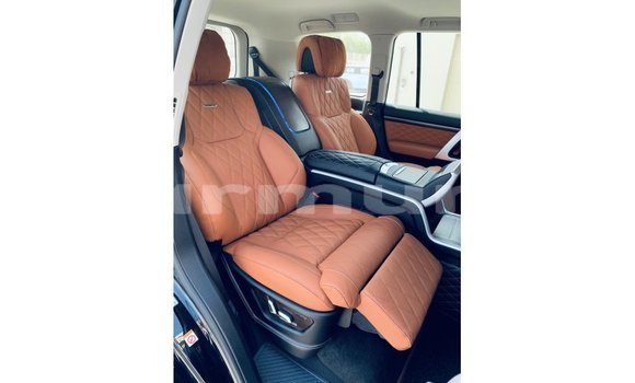 Buy Import Toyota Land Cruiser Black Car in Import - Dubai in Region of Bouenza Buy Import Toyota Land Cruiser Black Car in Import - Dubai in Region of Bouenza