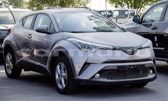 Acheter Import Voiture Toyota C-HR Autre à Import - Dubai, Région de la Bouenza Acheter Import Voiture Toyota C-HR Autre à Import - Dubai, Région de la Bouenza
