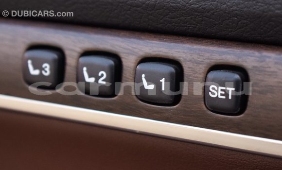 Acheter Import Voiture Toyota Land Cruiser Blanc à Import - Dubai, Région de la Bouenza Acheter Import Voiture Toyota Land Cruiser Blanc à Import - Dubai, Région de la Bouenza