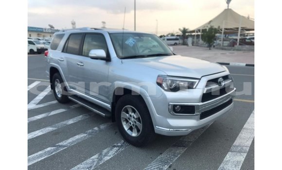 Buy Import Toyota HiAce Other Truck in Import - Dubai in Region of Bouenza Buy Import Toyota HiAce Other Truck in Import - Dubai in Region of Bouenza