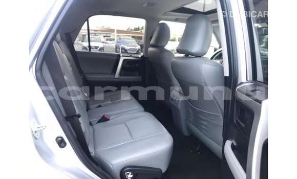 Buy Import Toyota HiAce Other Truck in Import - Dubai in Region of Bouenza Buy Import Toyota HiAce Other Truck in Import - Dubai in Region of Bouenza