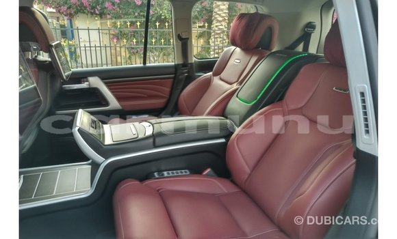 Buy Import Toyota Land Cruiser Black Car in Import - Dubai in Region of Bouenza Buy Import Toyota Land Cruiser Black Car in Import - Dubai in Region of Bouenza