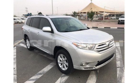 Buy Import Toyota Highlander Other Car in Import - Dubai in Region of Bouenza Buy Import Toyota Highlander Other Car in Import - Dubai in Region of Bouenza