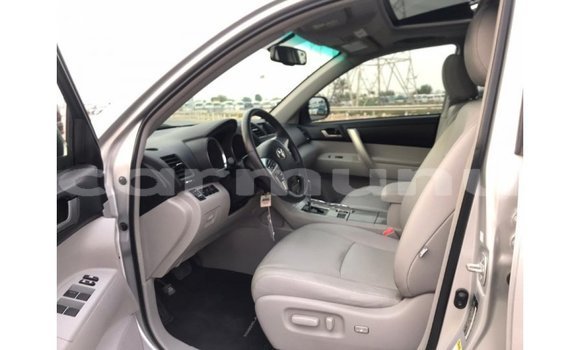 Buy Import Toyota Highlander Other Car in Import - Dubai in Region of Bouenza Buy Import Toyota Highlander Other Car in Import - Dubai in Region of Bouenza