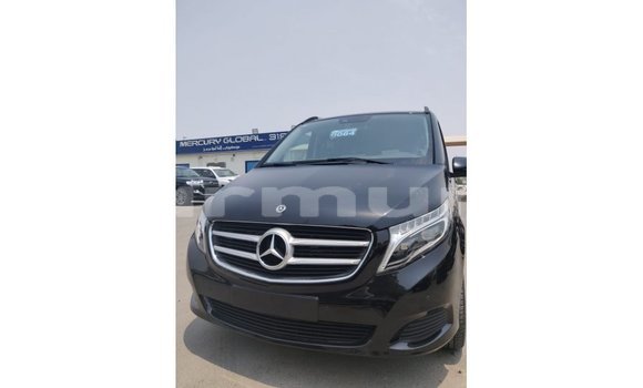 Acheter Import Voiture Mercedes-Benz 250 Noir à Import - Dubai, Région de la Bouenza Acheter Import Voiture Mercedes-Benz 250 Noir à Import - Dubai, Région de la Bouenza