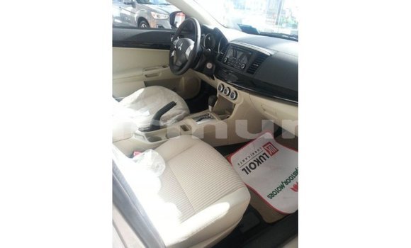 Buy Import Mitsubishi L200 Other Car in Import - Dubai in Region of Bouenza Buy Import Mitsubishi L200 Other Car in Import - Dubai in Region of Bouenza