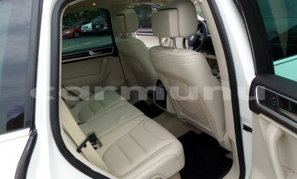 Acheter Occasion Voiture Volkswagen Touareg Blanc à Brazzaville, Commune de Brazzaville Acheter Occasion Voiture Volkswagen Touareg Blanc à Brazzaville, Commune de Brazzaville