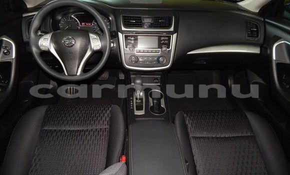 Acheter Occasion Voiture Nissan Altima Noir à Djambala, Plateaux Acheter Occasion Voiture Nissan Altima Noir à Djambala, Plateaux