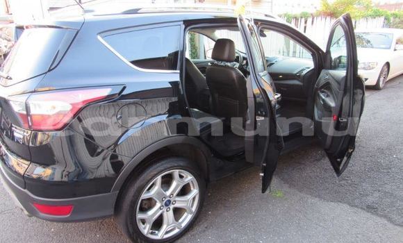 Acheter Occasion Voiture Ford Escape Noir à Kinkala, Pool Acheter Occasion Voiture Ford Escape Noir à Kinkala, Pool