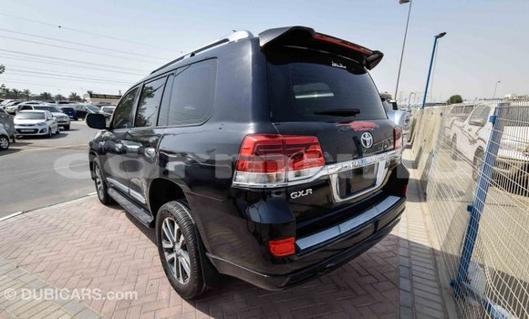Acheter Import Voiture Toyota Land Cruiser Noir à Import - Dubai, Région de la Bouenza Acheter Import Voiture Toyota Land Cruiser Noir à Import - Dubai, Région de la Bouenza